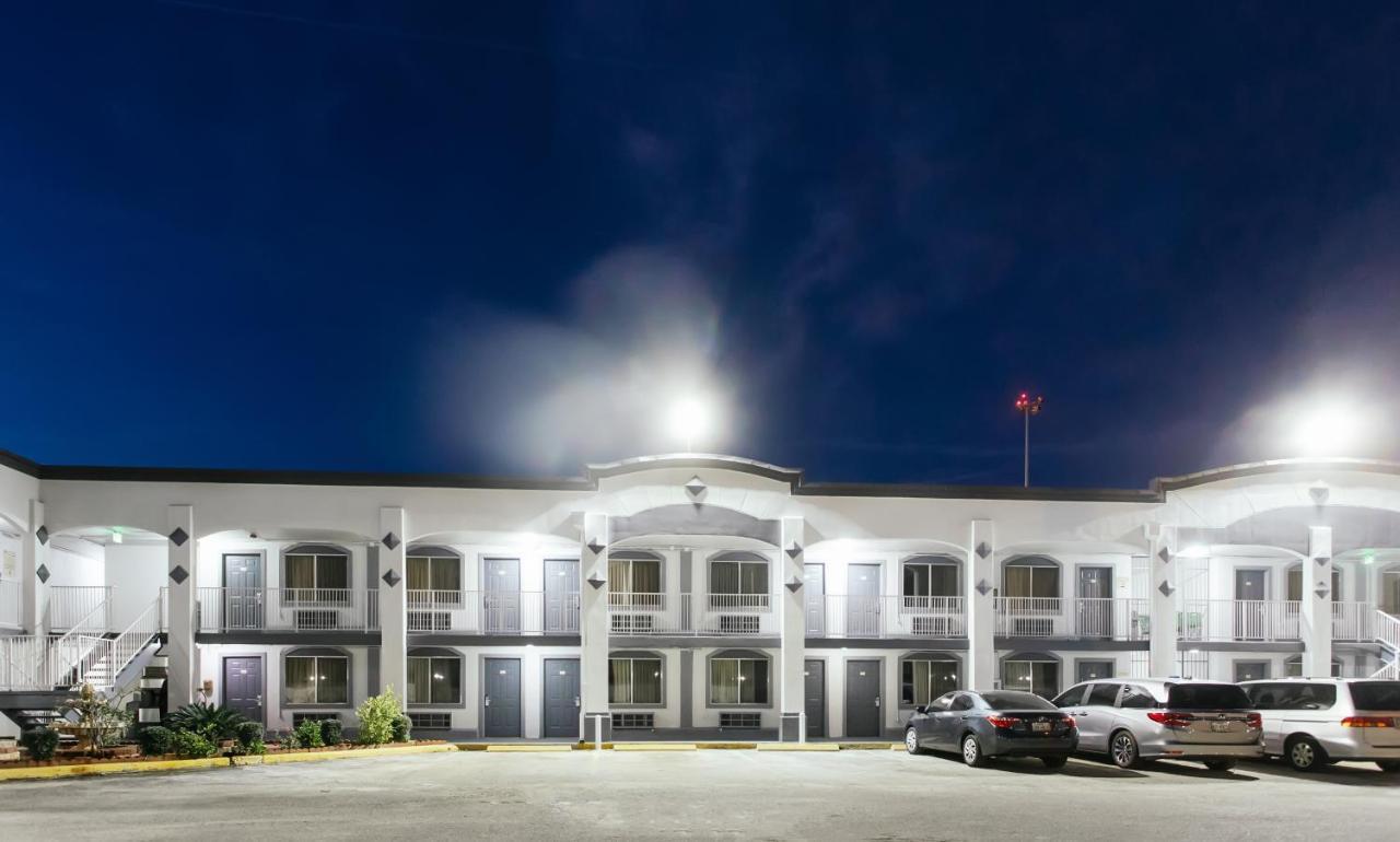 Palace Inn North Houston Exterior foto